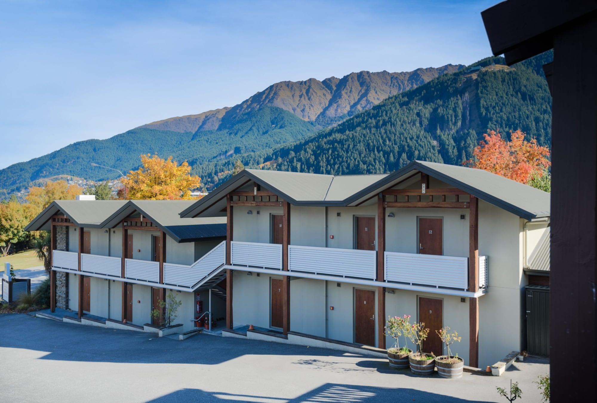 Queenstown Motel Apartments (Adults Only) Εξωτερικό φωτογραφία