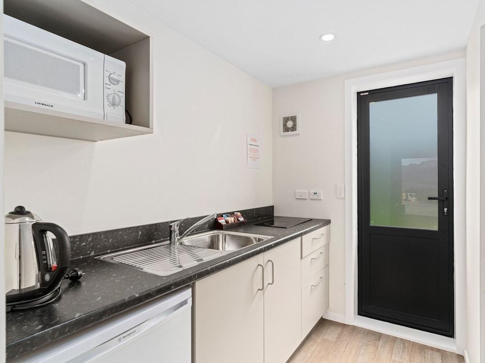 Queenstown Motel Apartments (Adults Only) Εξωτερικό φωτογραφία